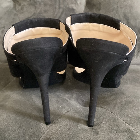 Qupid Black Cut-Out Style Kitten Heels - Picture 5 of 7